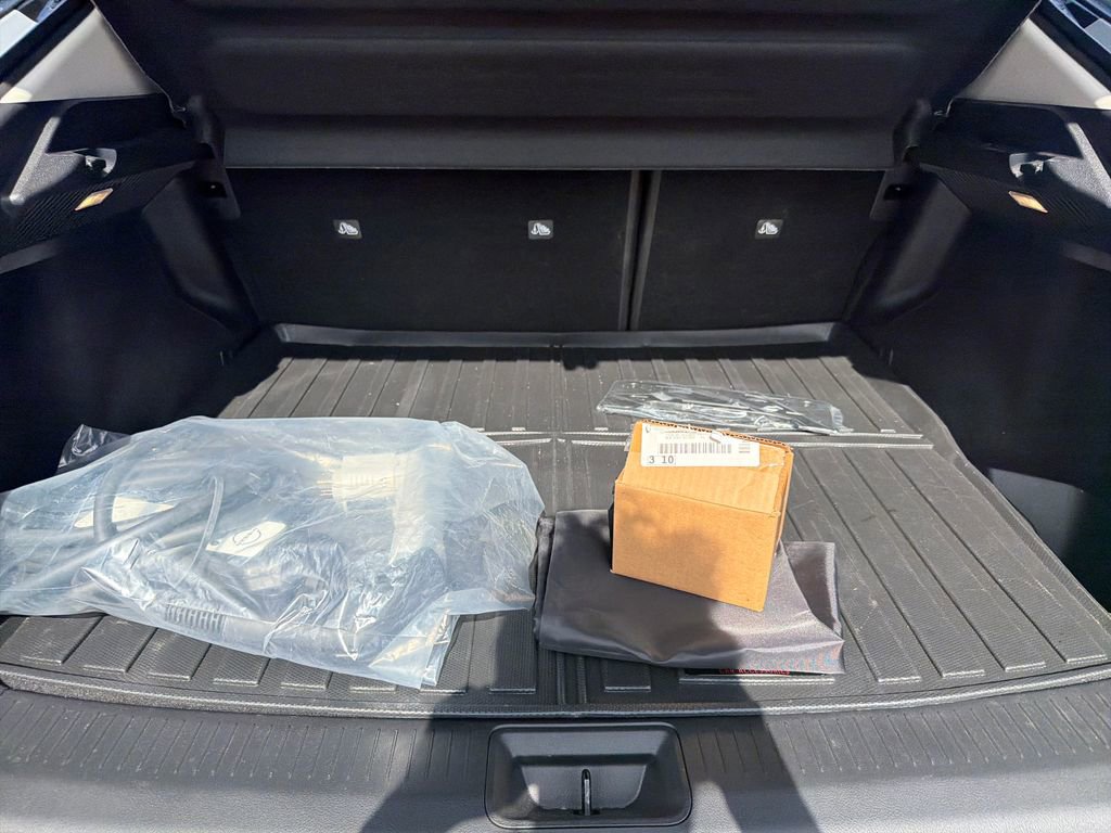 Certified 2024 Nissan Ariya AWD image 10