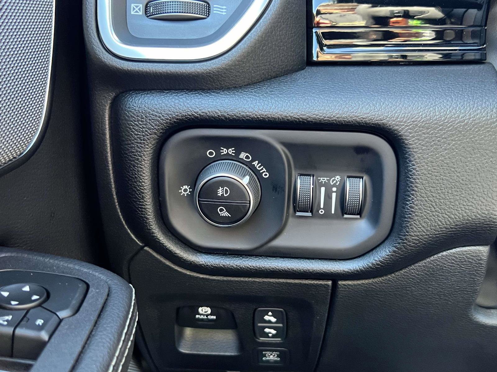 New 2026 RAM 1500 Laramie image 21