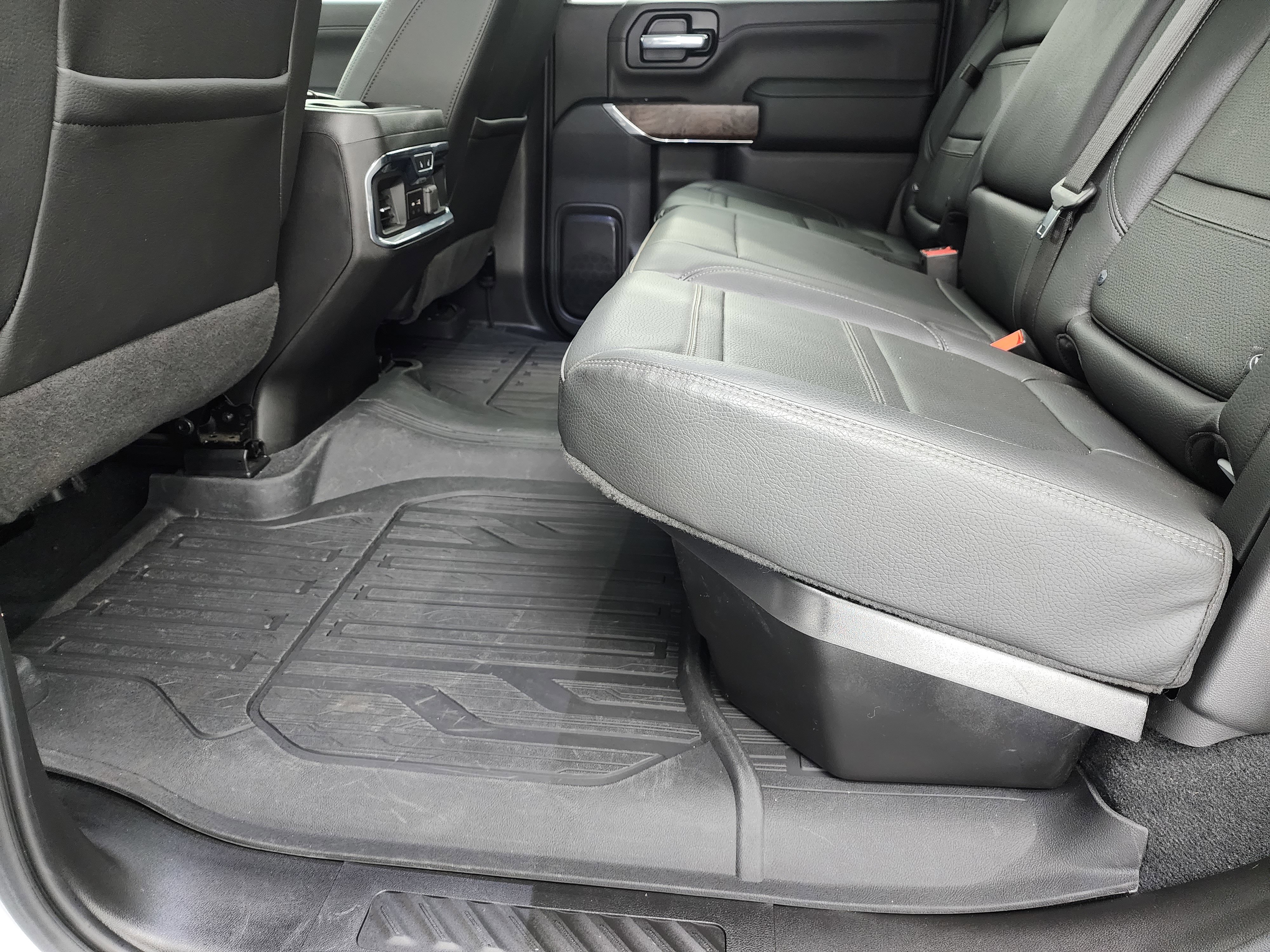 Used 2023 GMC Sierra 3500 Denali w/ Denali Ultimate Package image 9