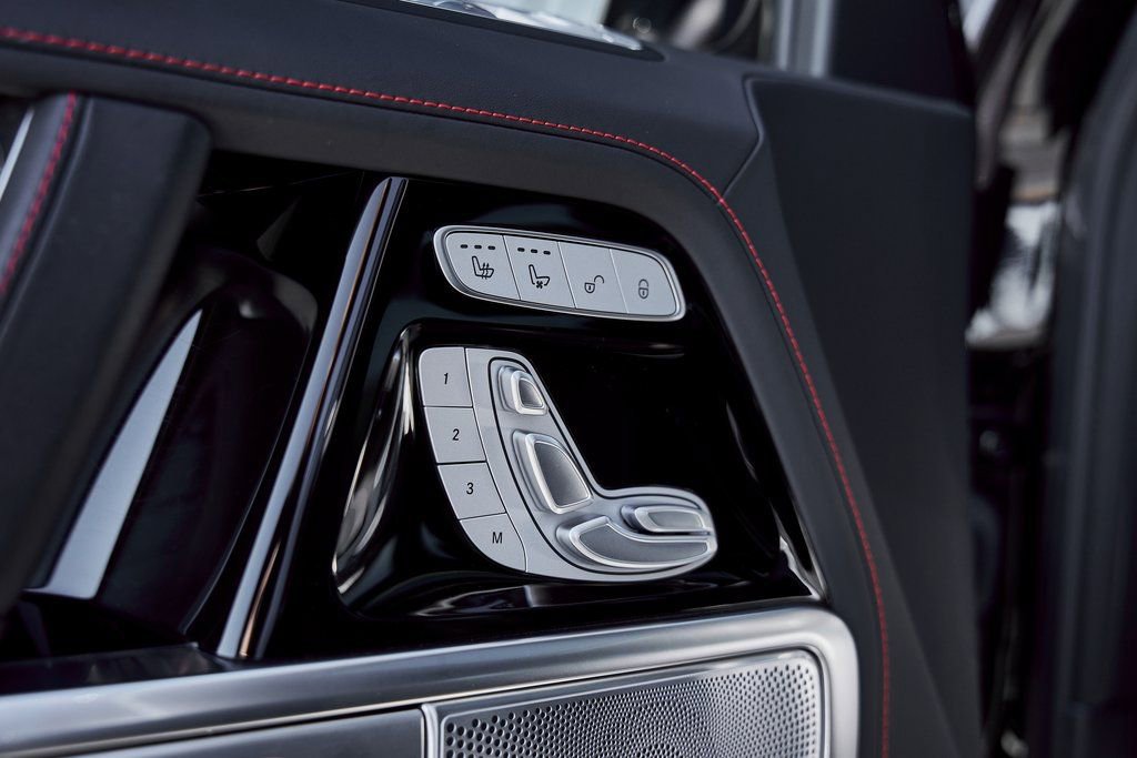 Used 2025 Mercedes-Benz G 63 AMG 4MATIC image 34