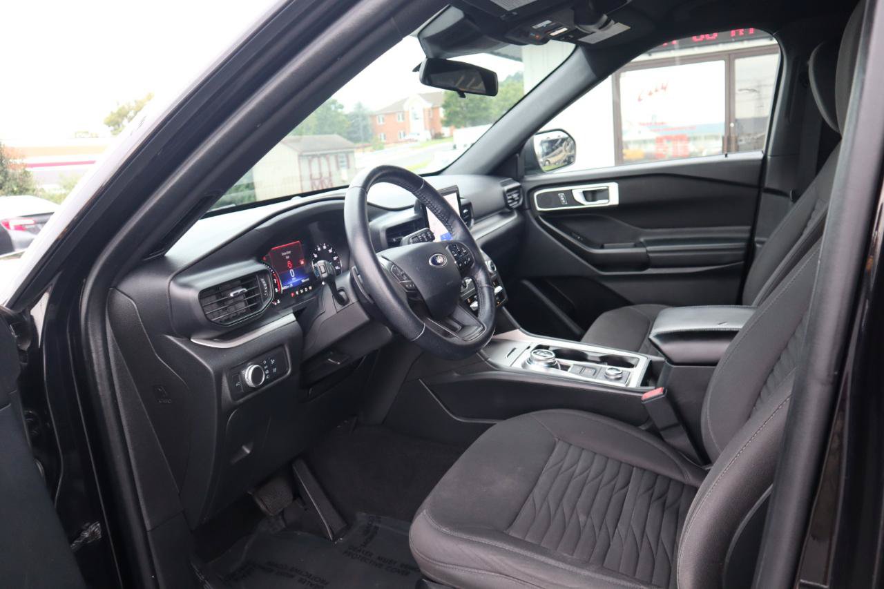 Used 2020 Ford Explorer XLT AWD/4WD image 61