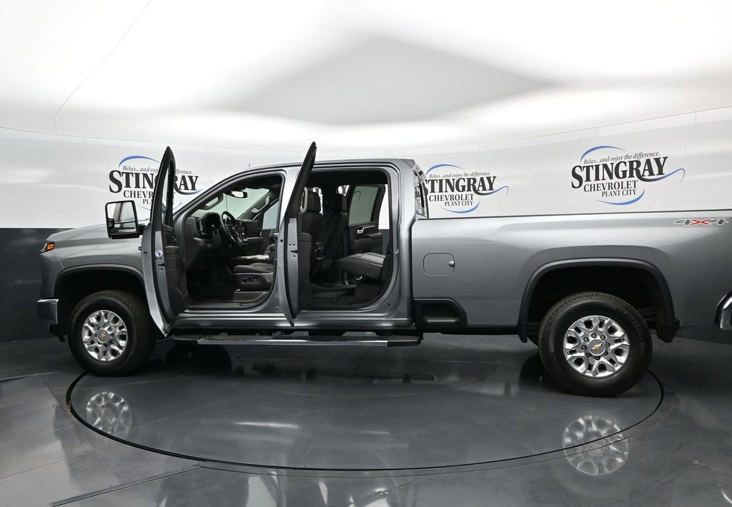 Used 2024 Chevrolet Silverado 2500 LTZ w/ LTZ Plus Package image 28