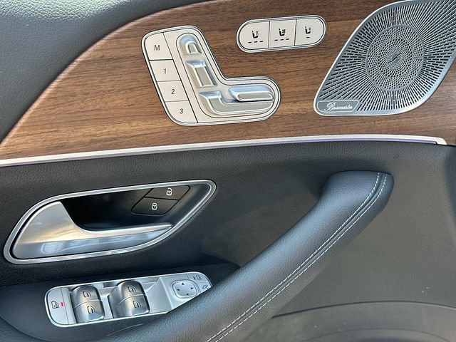 Certified 2025 Mercedes-Benz GLS 450 4MATIC image 16