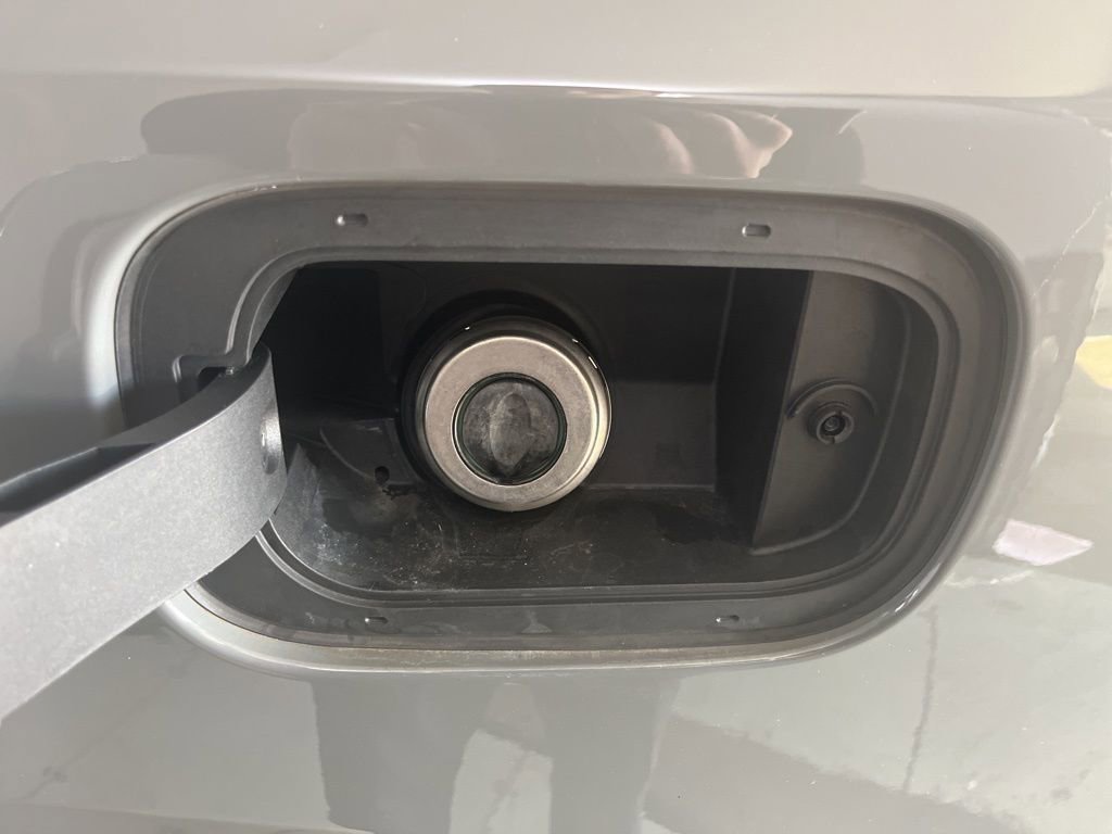 Used 2023 Dodge Durango R/T w/ Hemi Orange Plus Package image 44