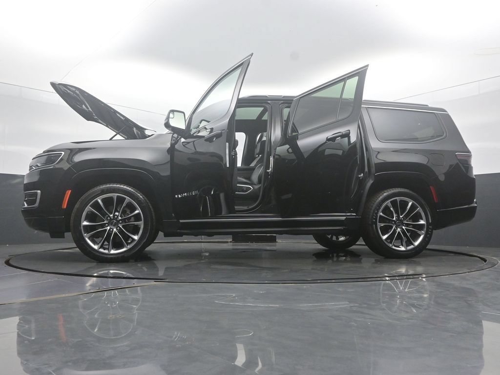 Used 2024 Jeep Wagoneer Series II w/ Premium Group I AWD/4WD image 63