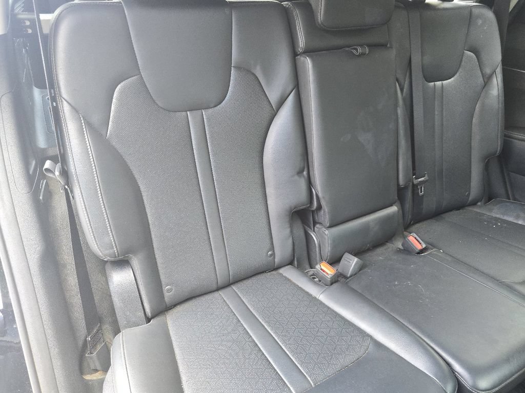 Used 2023 Kia Sorento S w/ Panoramic Sunroof Package FWD image 19