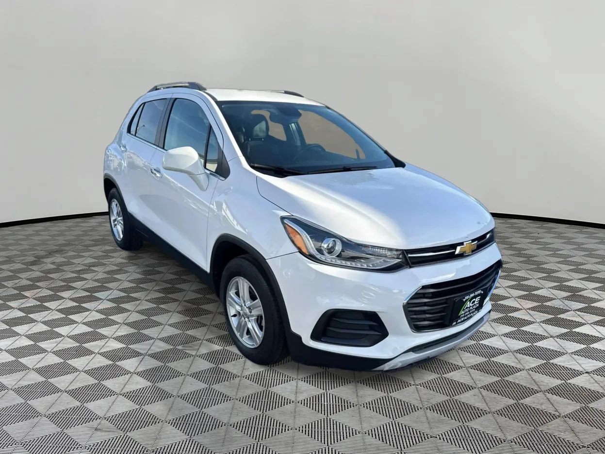 Used 2020 Chevrolet Trax LT w/ LT Convenience Package