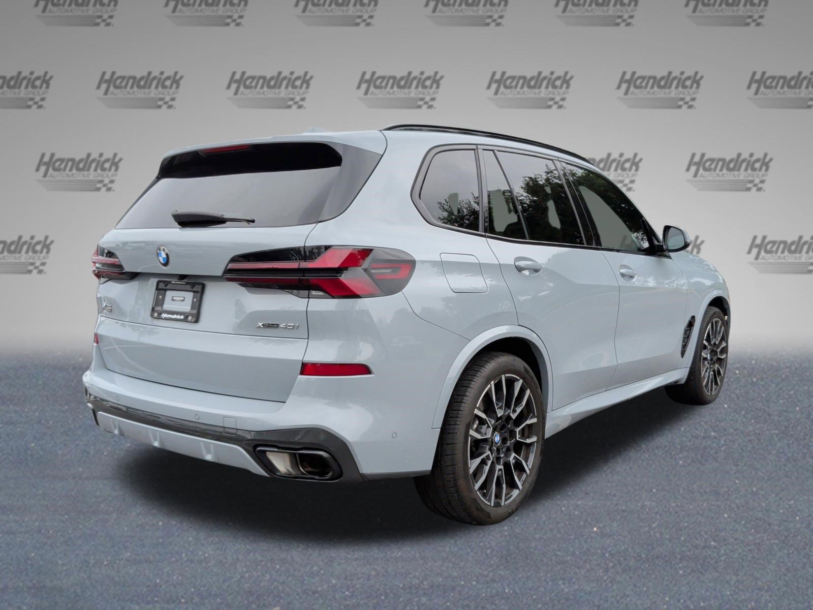 Certified 2024 BMW X5 xDrive40i w/ M Sport Package AWD/4WD image 7