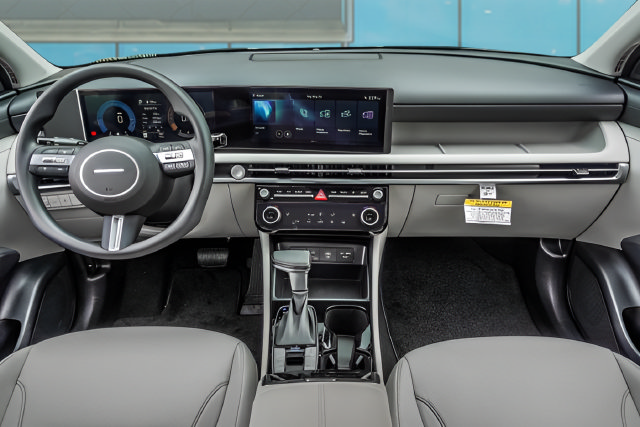 New 2026 Hyundai Tucson SEL Plus FWD image 10