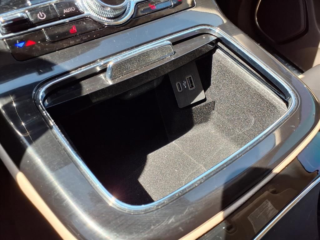 Used 2023 Lincoln Nautilus Standard w/ Premium Package image 13