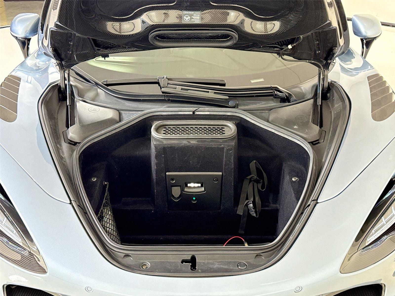 Used 2019 McLaren 720S RWD image 28