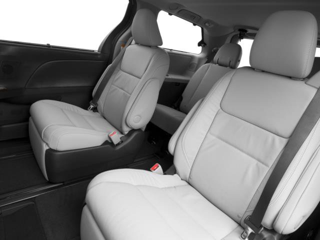 Used 2016 Toyota Sienna XLE w/ XLE Navigation Package FWD image 8