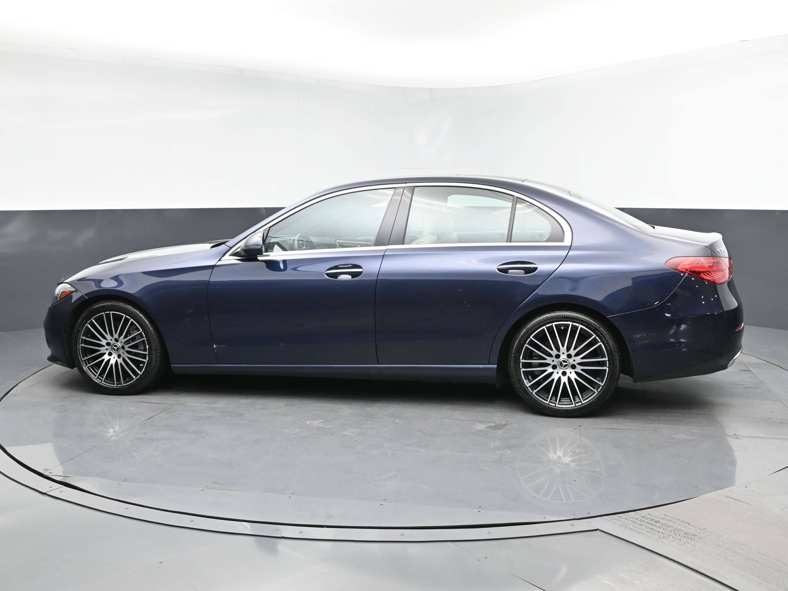 Used 2022 Mercedes-Benz C 300 4MATIC Sedan w/ Advanced USB Package image 4