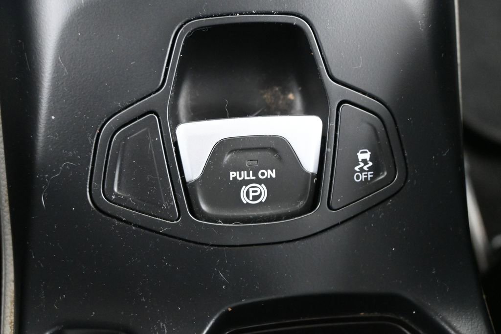 Used 2020 Jeep Renegade Latitude AWD/4WD image 26