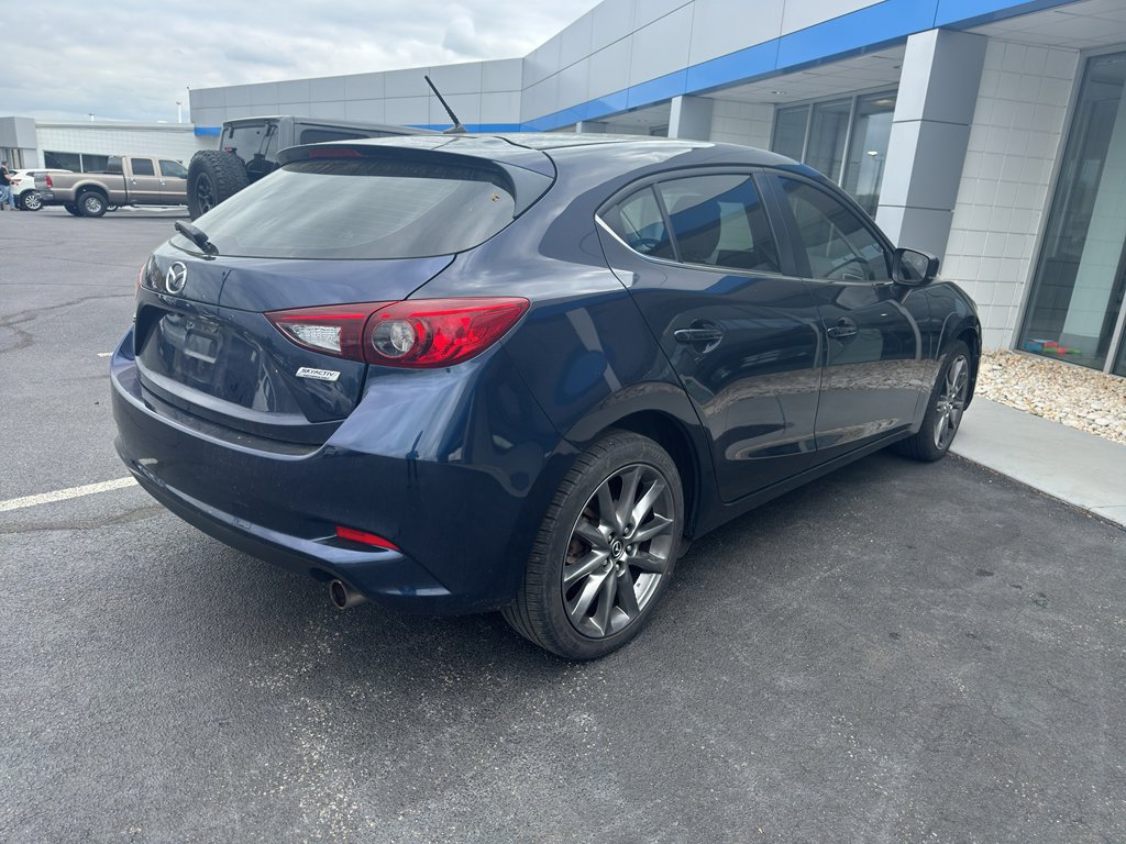 Used 2018 MAZDA MAZDA3 Touring image 5