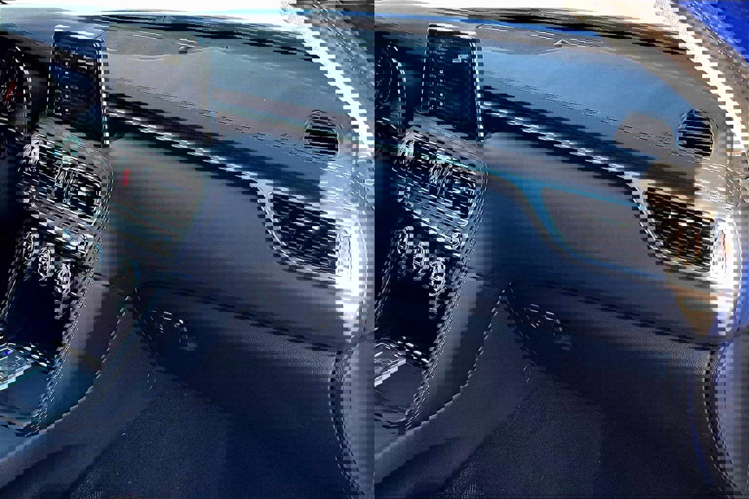 Used 2019 Genesis G70 2.0T Advanced w/ Elite Package image 15