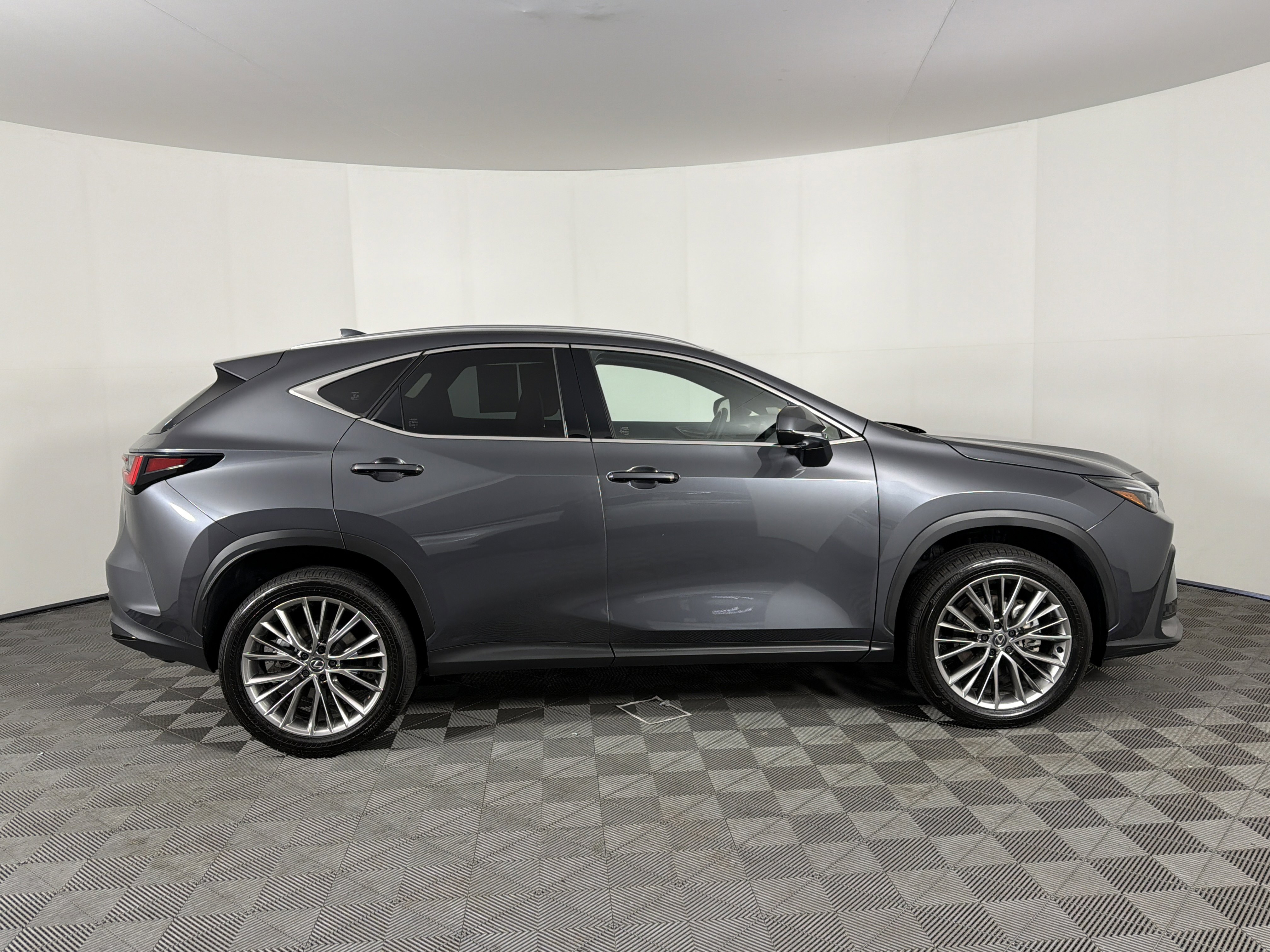 Used 2025 Lexus NX 350h AWD w/ Accessory Package (2T) image 29
