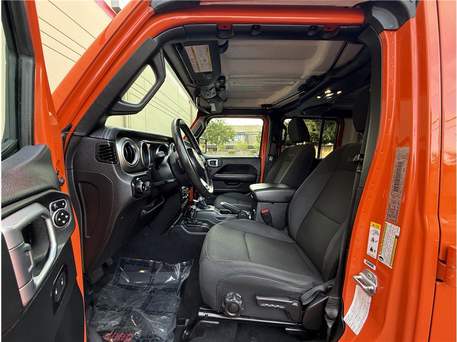 Used 2020 Jeep Wrangler Unlimited Sahara w/ Uconnect 4C Nav & Sound Group image 8