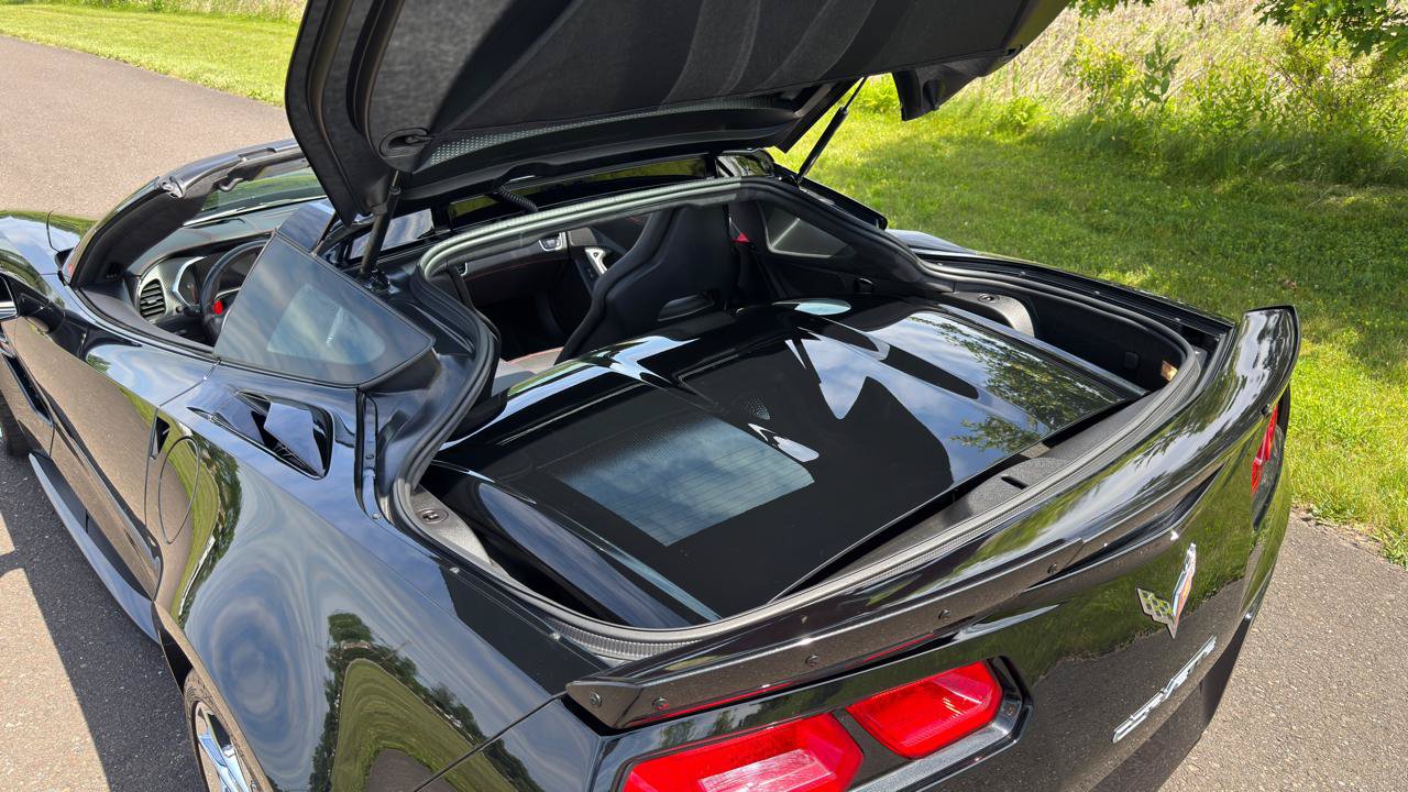 Used 2019 Chevrolet Corvette Grand Sport RWD image 12