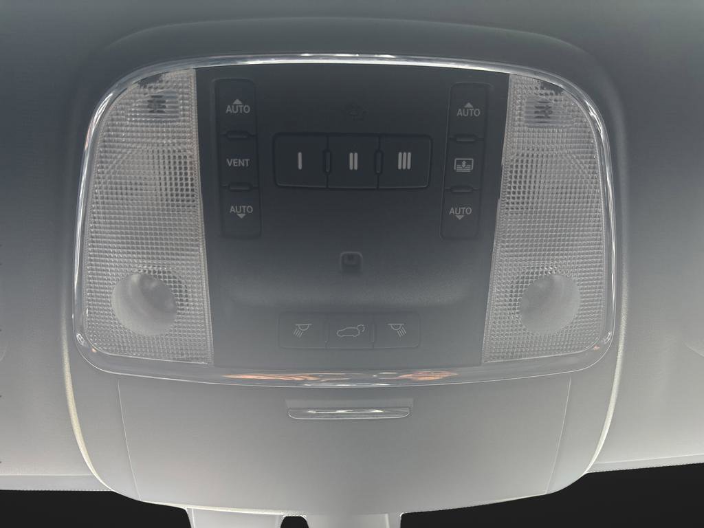 Used 2018 Jeep Grand Cherokee High Altitude image 24