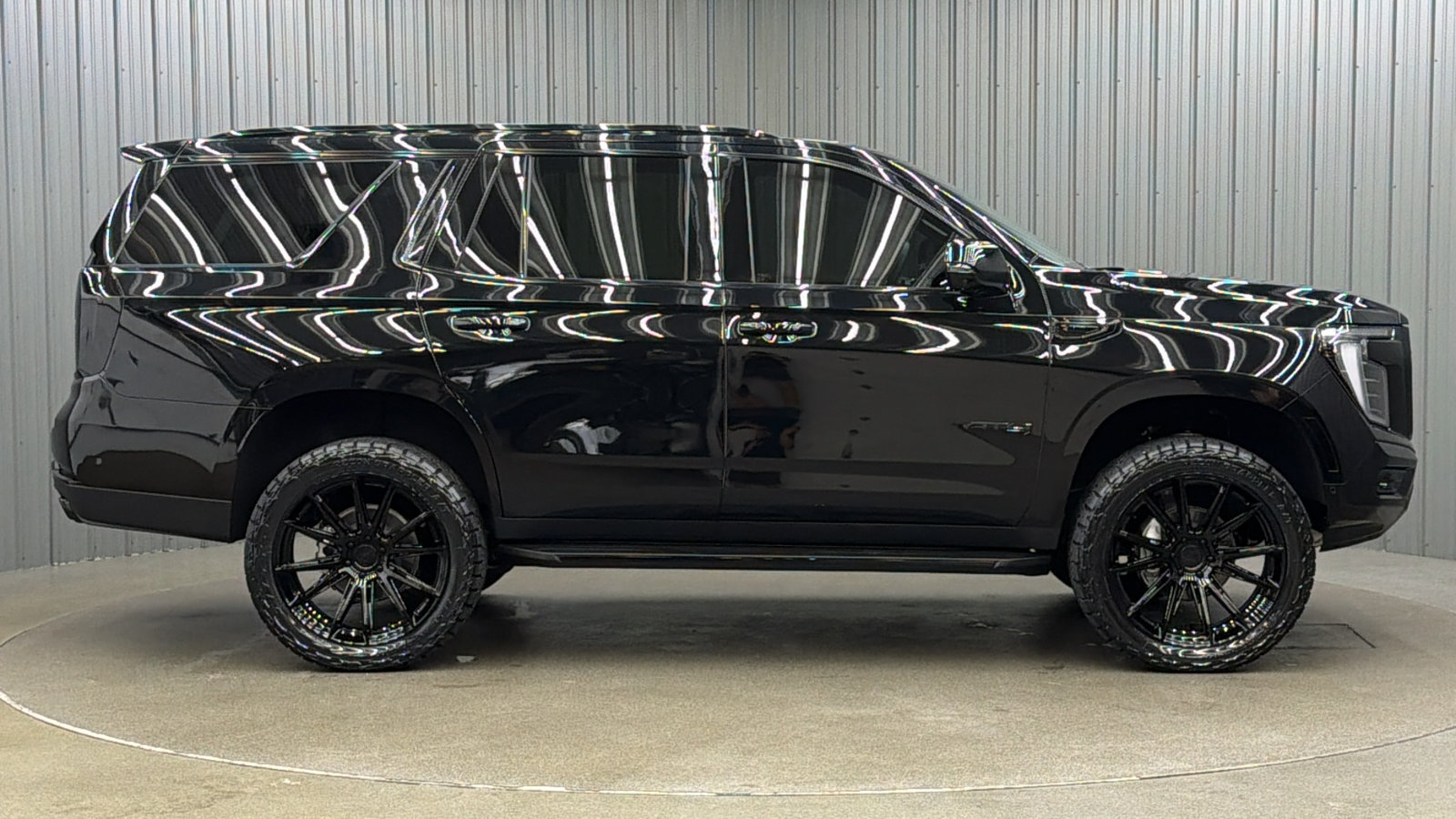 Used 2026 GMC Yukon AT4 AWD/4WD image 6