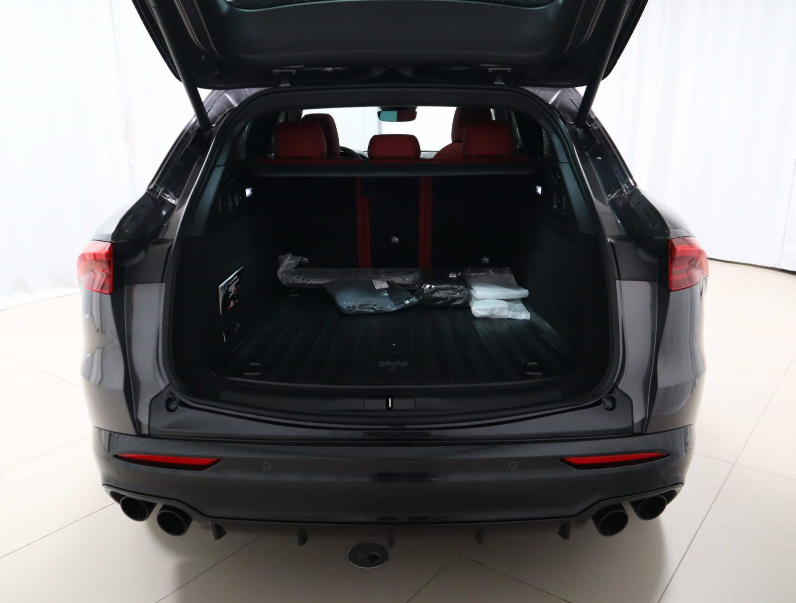 New 2025 Maserati Grecale Modena image 10