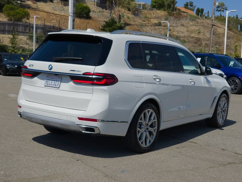 Used 2023 BMW X7 xDrive40i AWD/4WD image 27
