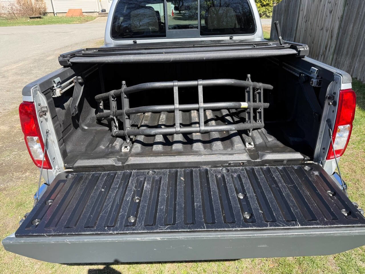 Used 2014 Nissan Frontier SV w/ SV Value Truck Package image 16