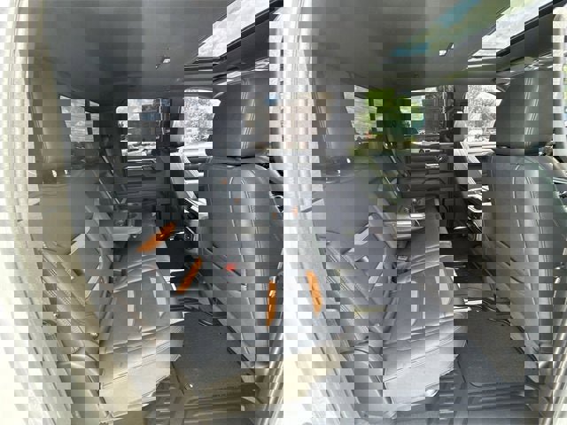 Certified 2022 GMC Sierra 1500 AT4 w/ AT4 Premium Package image 28