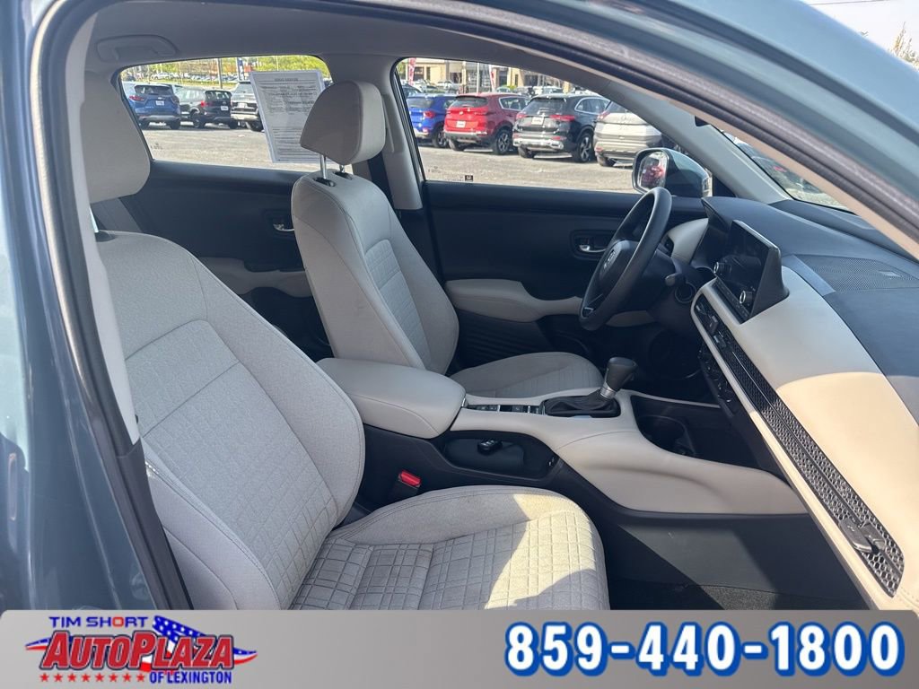 Used 2025 Honda HR-V LX image 27
