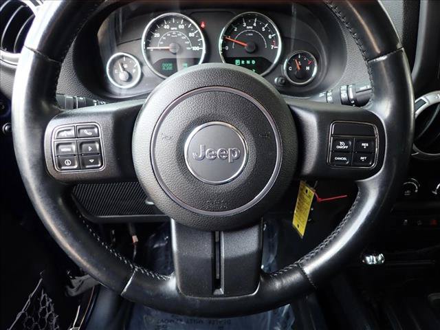 Used 2013 Jeep Wrangler Unlimited Sahara w/ Connectivity Group AWD/4WD image 12