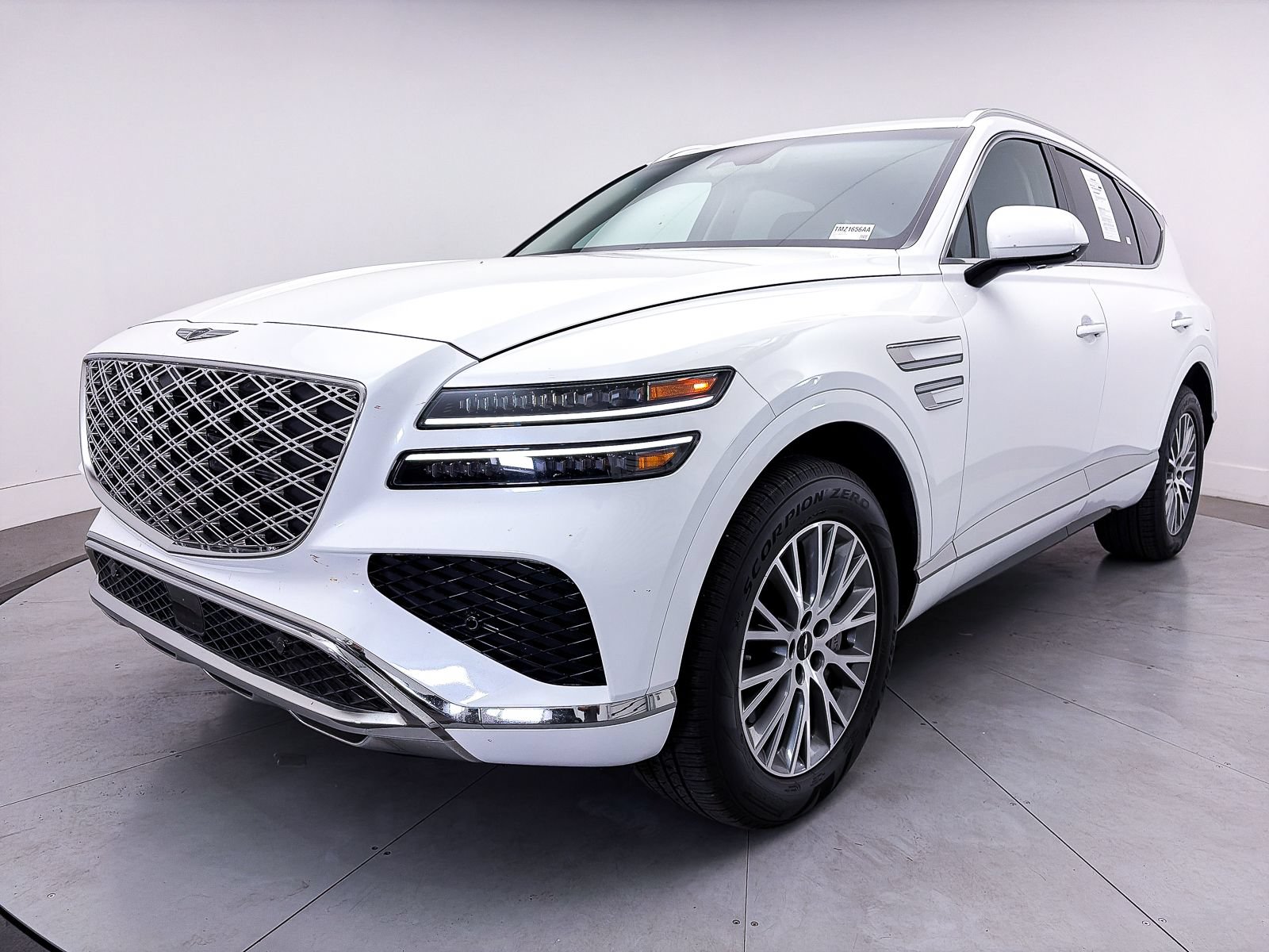 Used 2025 Genesis GV80 2.5T Standard AWD/4WD image 12