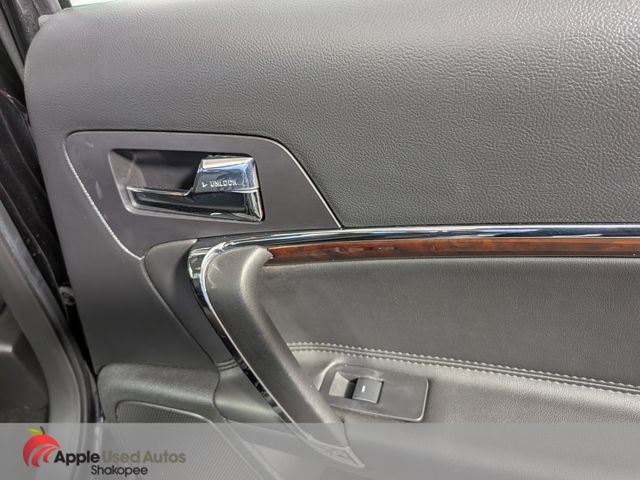 Used 2011 Lincoln MKZ AWD image 31
