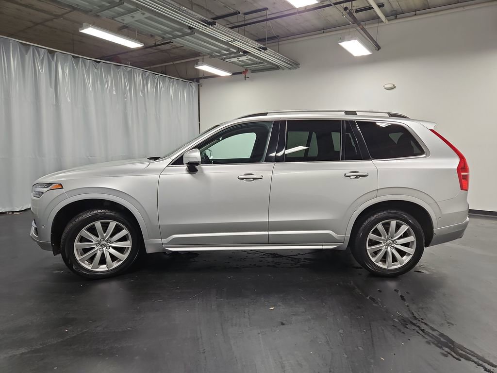 Used 2018 Volvo XC90 T6 Momentum w/ Convenience Package image 6