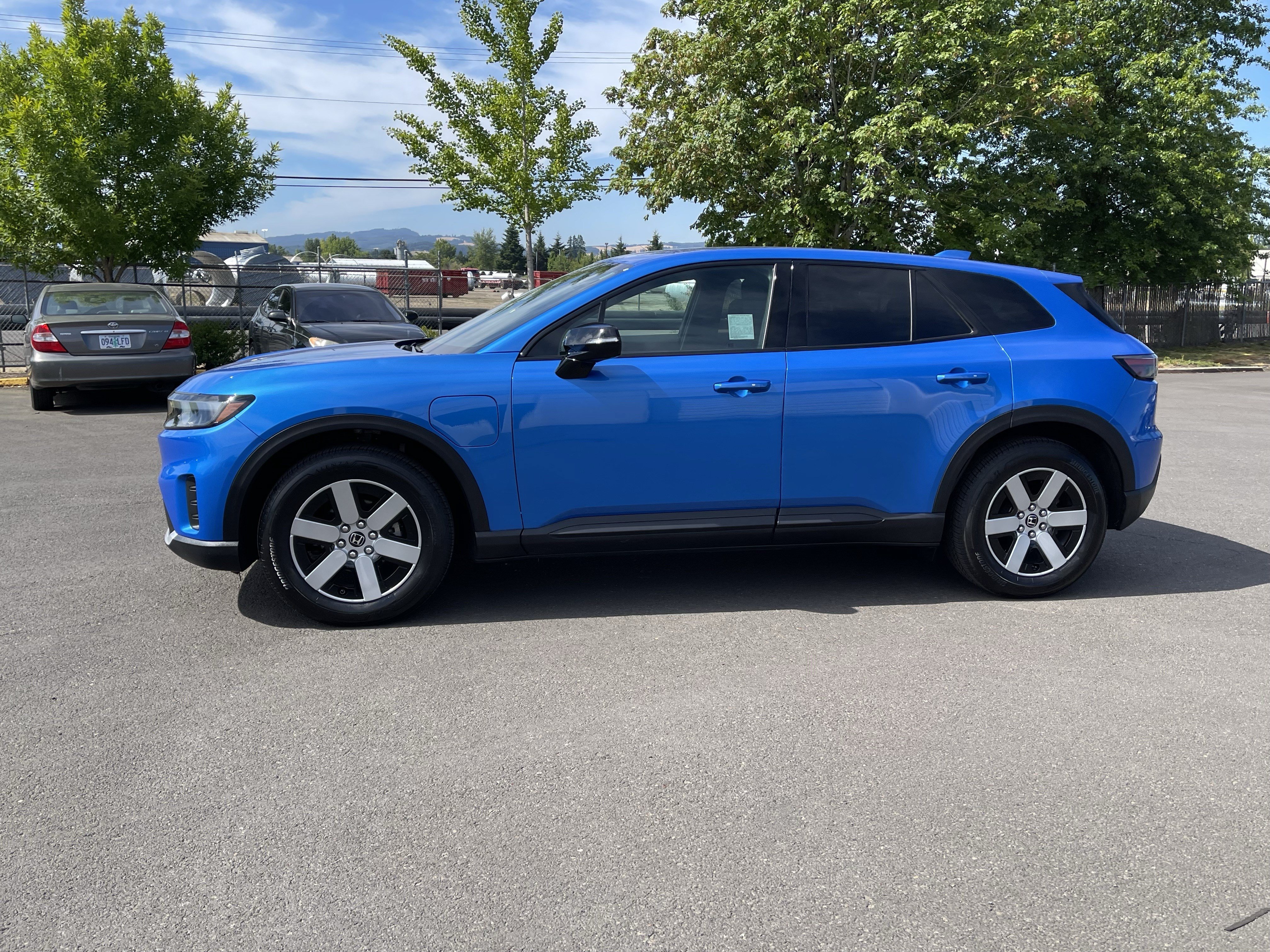 Used 2024 Honda Prologue EX image 2
