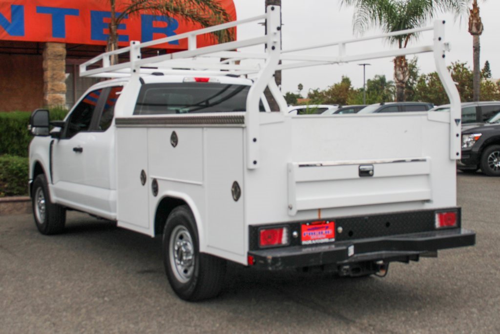 Used 2024 Ford F250 XL w/ XL Chrome Package image 7