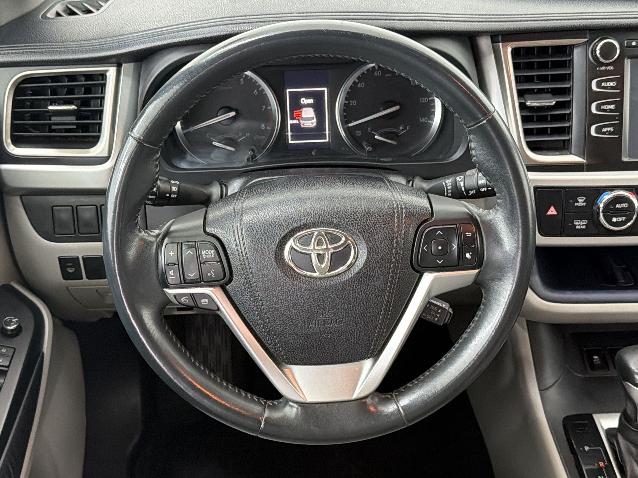 Used 2016 Toyota Highlander XLE AWD/4WD image 26