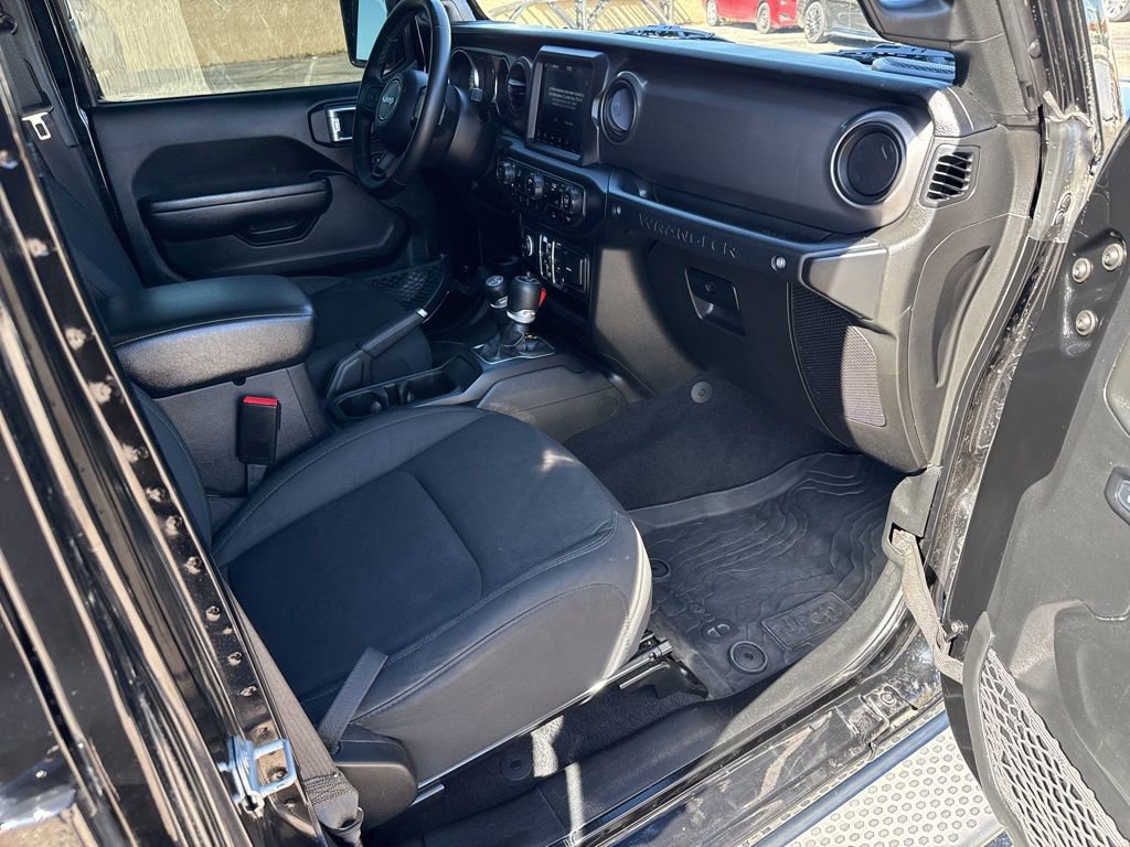 Used 2021 Jeep Wrangler Unlimited Sport image 24