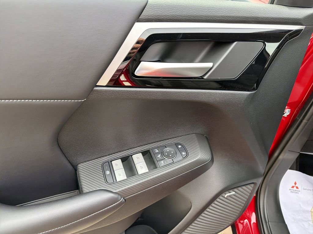 New 2026 Mitsubishi Outlander SE AWD/4WD image 15