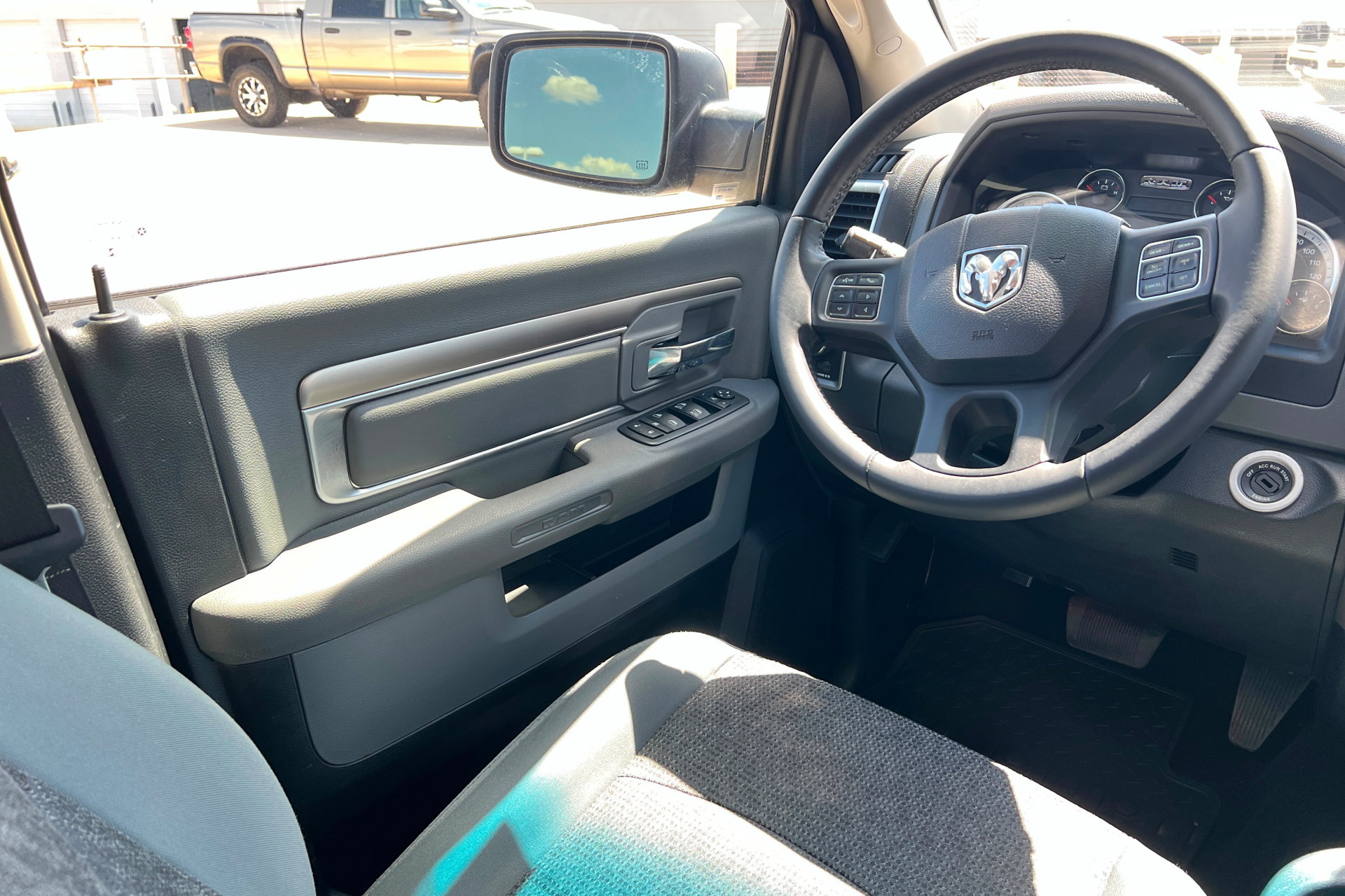 Used 2018 RAM 1500 Big Horn AWD/4WD image 12