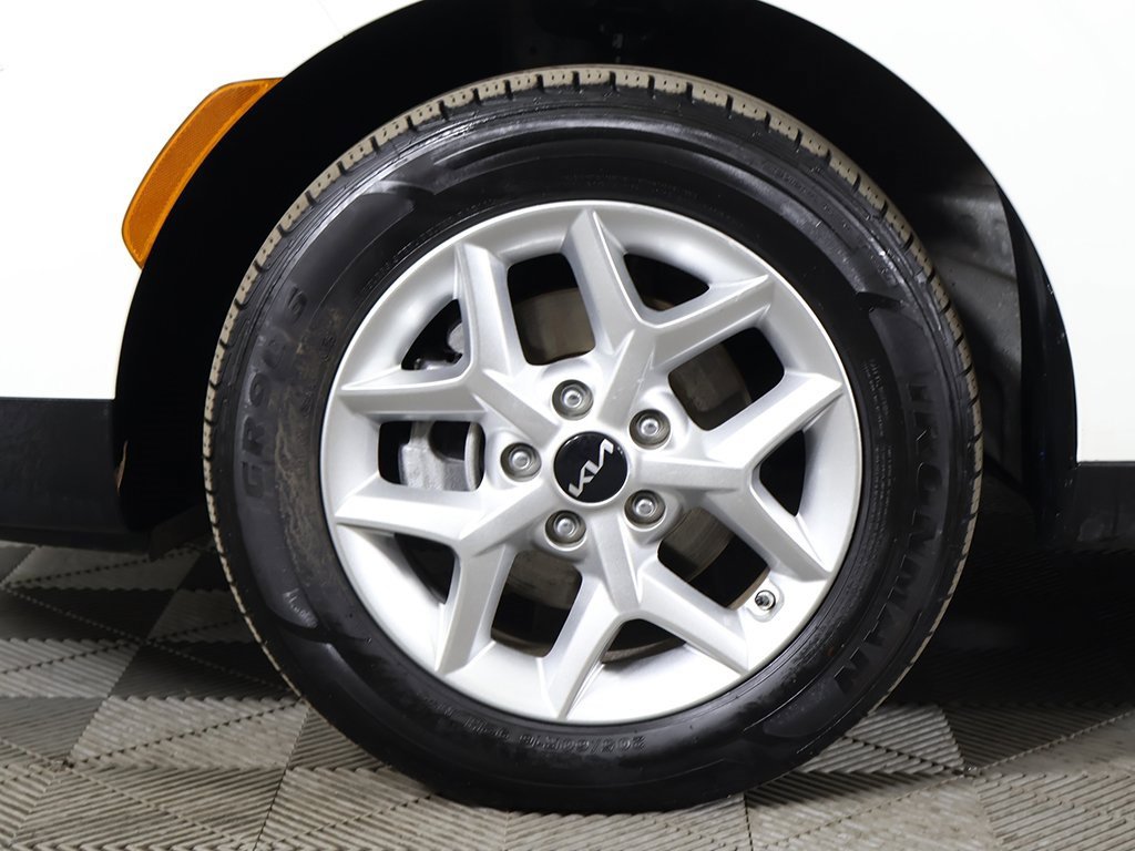 Used 2024 Kia Soul LX w/ Option Group 015 image 20