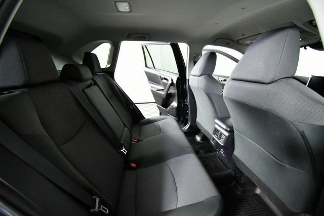 Used 2025 Toyota RAV4 XLE image 23