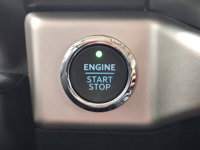 Certified 2024 Ford Expedition XLT image 19