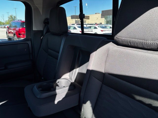 Used 2022 Nissan Frontier SV AWD/4WD image 39
