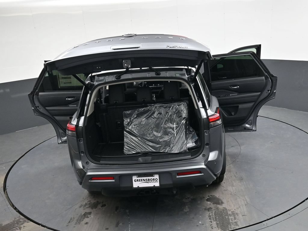 New 2026 Nissan Pathfinder Platinum FWD image 48