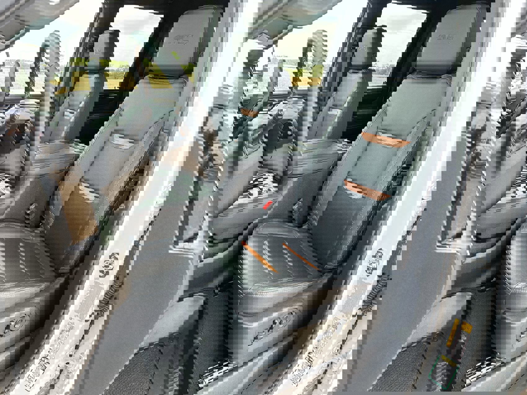 Used 2024 GMC Sierra 2500 AT4 w/ AT4 Premium Plus Package image 11