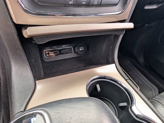 Used 2014 Jeep Grand Cherokee Overland image 28