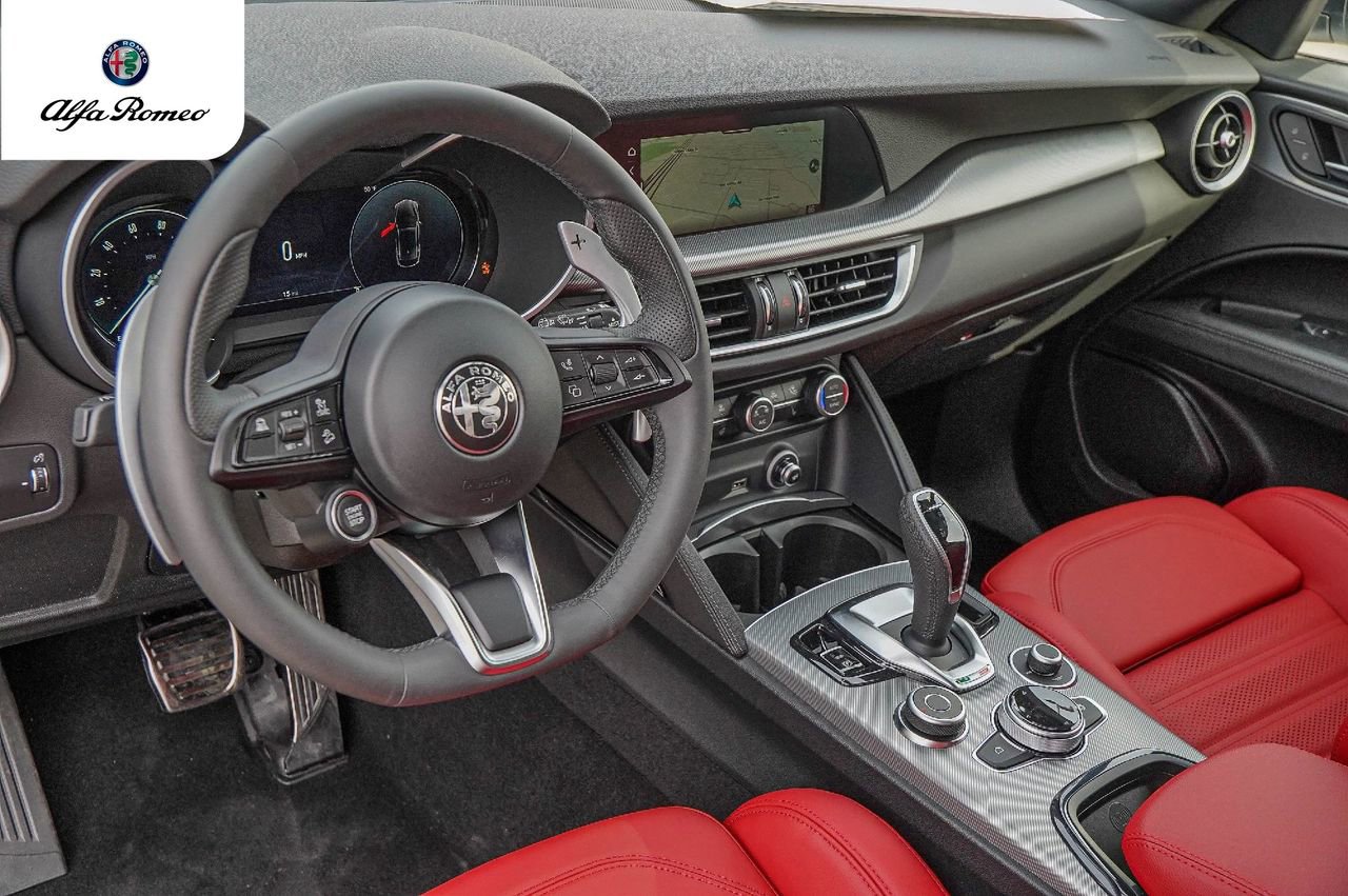 New 2025 Alfa Romeo Stelvio Sprint w/ Veloce Package image 8