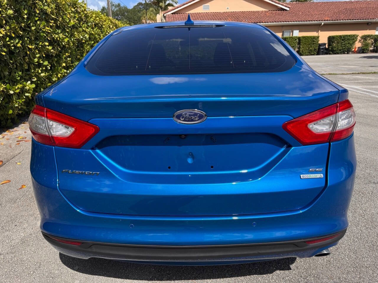 Used 2020 Ford Fusion SE FWD image 5