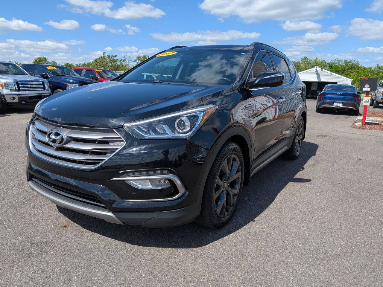 Used 2017 Hyundai Santa Fe Sport AWD/4WD image 1